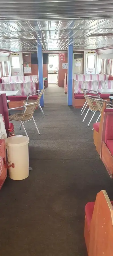 Navă RoPax de vânzare