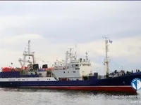 Nava de pescuit tip trauler de vânzare