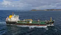 Oil/Chemical tanker de vânzare