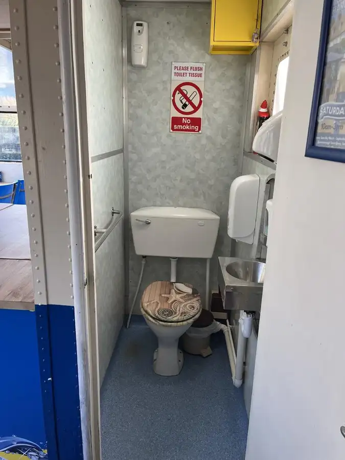 Navă de feribot de vânzare