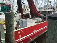 Nava de pescuit tip trauler de vânzare