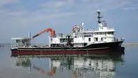 Nava de pescuit cu plase purseine de vânzare