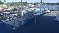 Catamaran de vânzare