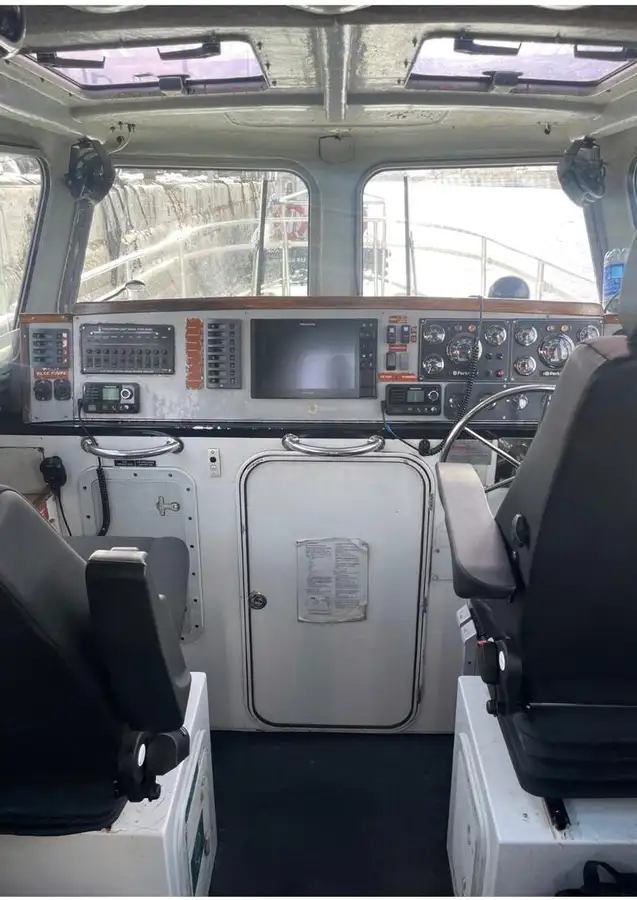 Navă pilot de vânzare