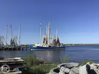 Nava de pescuit tip trauler de vânzare