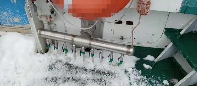 Nava de pescuit tip trauler de vânzare