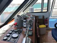 Catamaran de vânzare