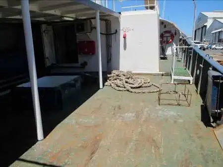 Nava de pescuit cu linii lungi de vânzare