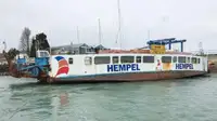 Navă cu feribotul de vânzare