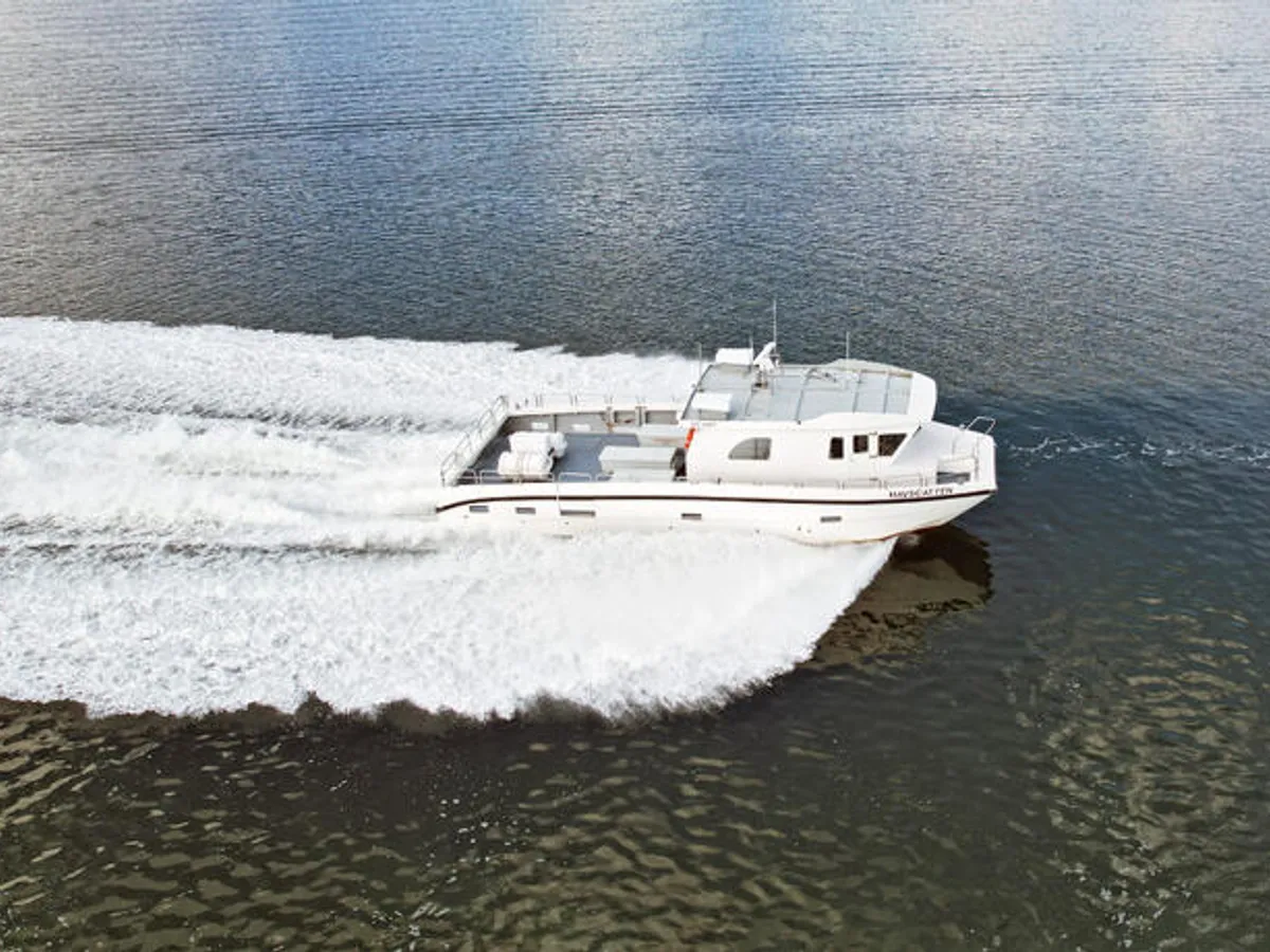 Catamaran de vânzare
