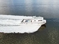 Catamaran de vânzare