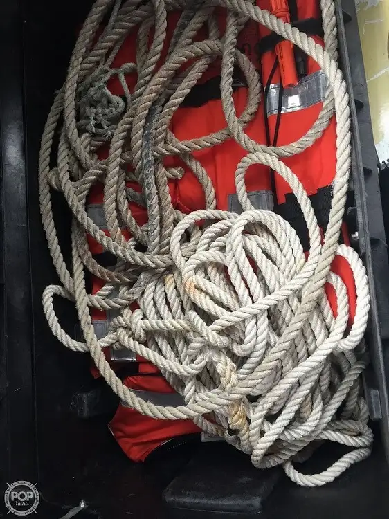 Navă de transport echipaj de vânzare