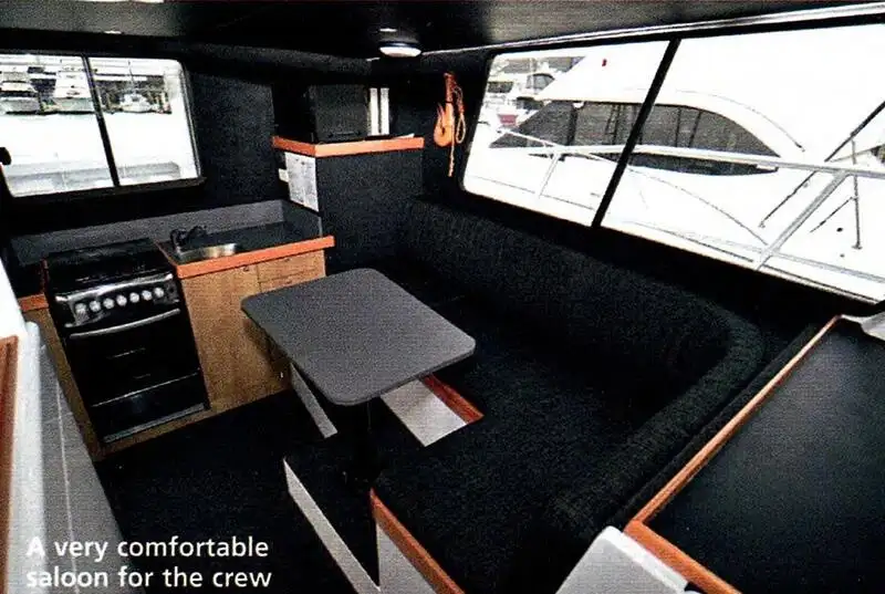 Navă cu feribotul de vânzare