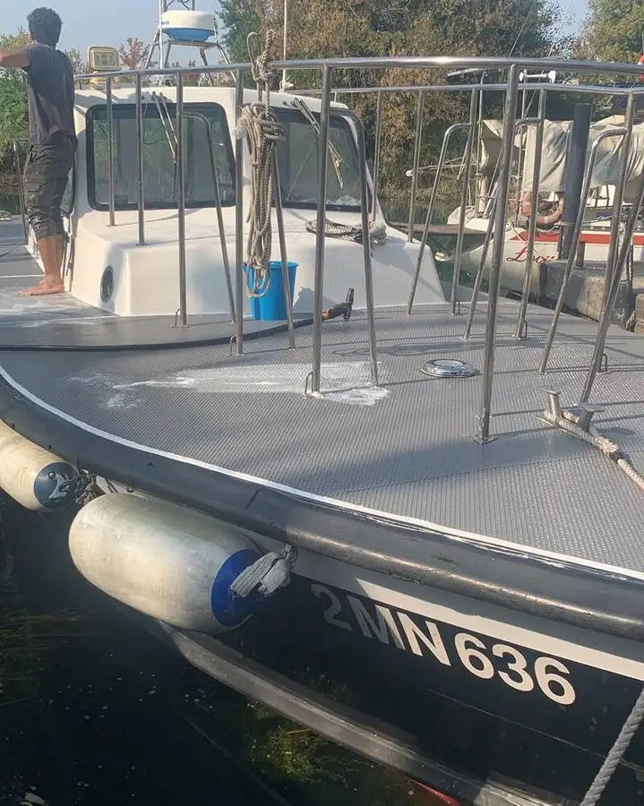 Barcă pilot de vânzare