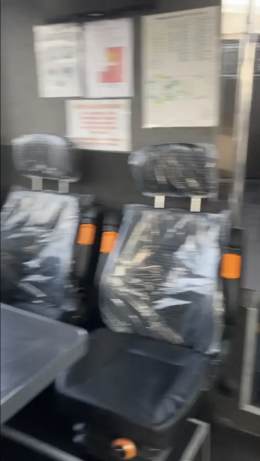 Nava de containere de vânzare