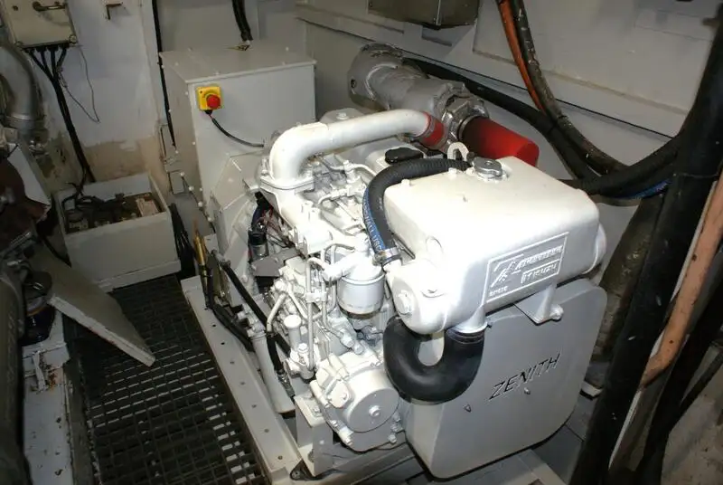 Catamaran de vânzare