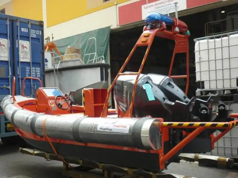 Nava de salvare de vânzare