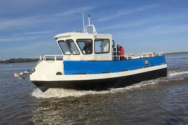 Barci de lucru de vânzare