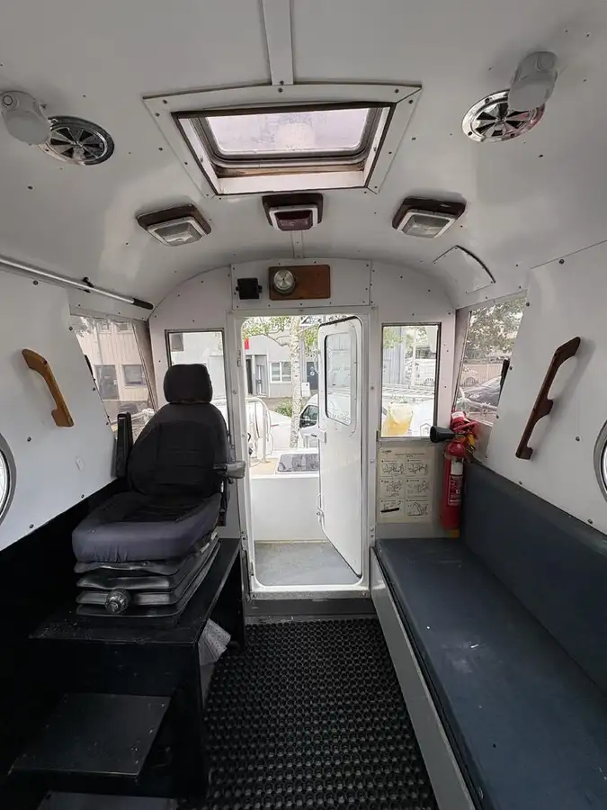 Barcă pilot de vânzare