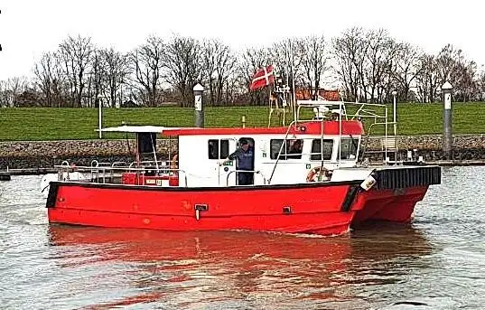 Catamaran de vânzare