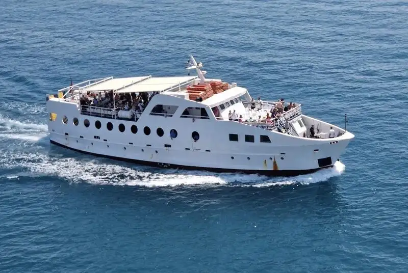 Nava RoPax de vânzare