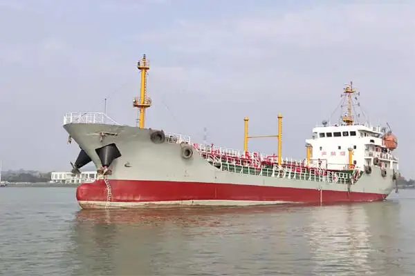 Petrolier, Petrolier chimic de vânzare