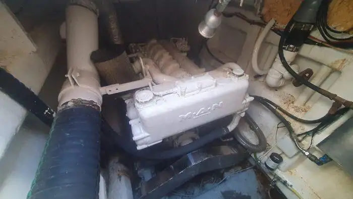 Vas cu motor de vânzare