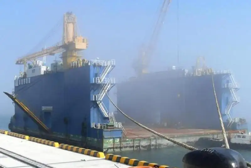 Doc flotant de vânzare