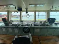 Nava refefer de vânzare