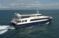 Catamaran de vânzare