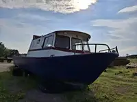 Barci de lucru de vânzare