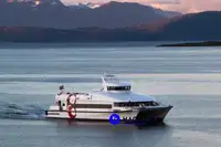 Catamaran de vânzare