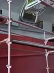 Nava cu paragate de vânzare