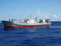 Nava cu paragate de vânzare