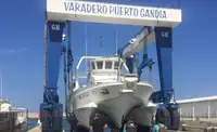 Navă cu feribotul de vânzare