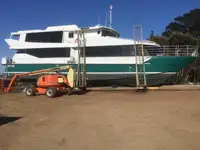 Vas cu motor de vânzare