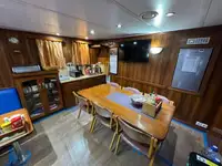 Nava de containere de vânzare